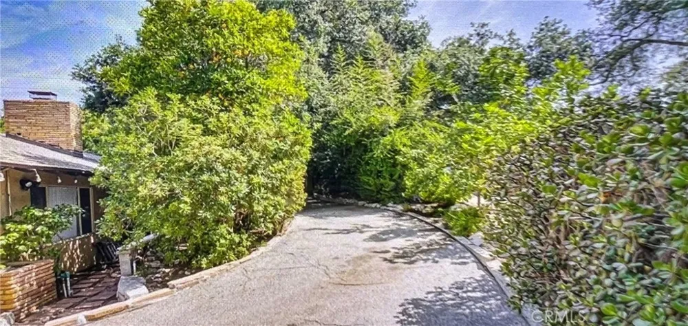 2105 Via Venado La Canada Flintridge, CA 91011