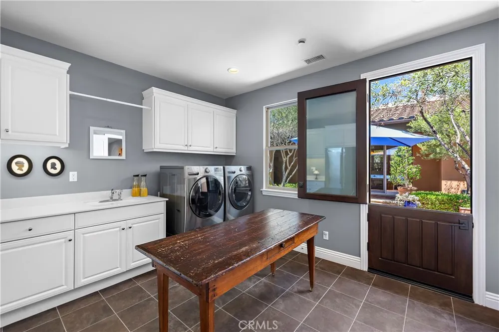 8 Gaucho Ladera Ranch, CA 92694