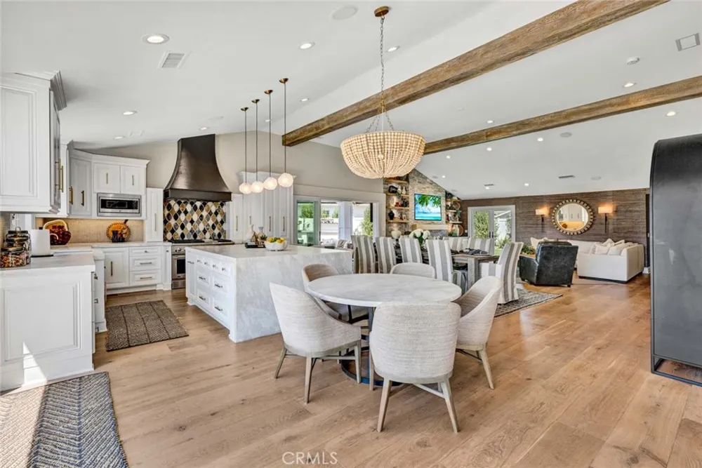 19581 Summer Breeze Huntington Beach, CA 92648
