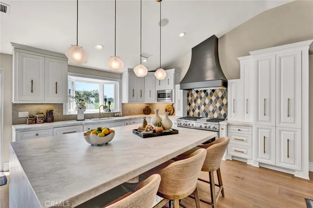 19581 Summer Breeze Huntington Beach, CA 92648