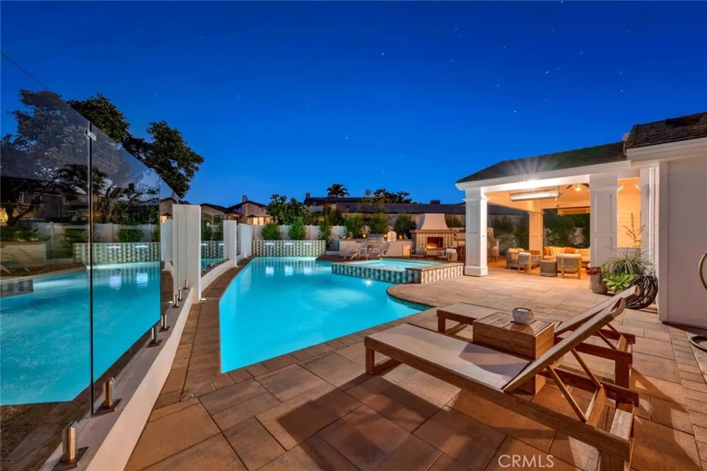 19581 Summer Breeze Huntington Beach, CA 92648