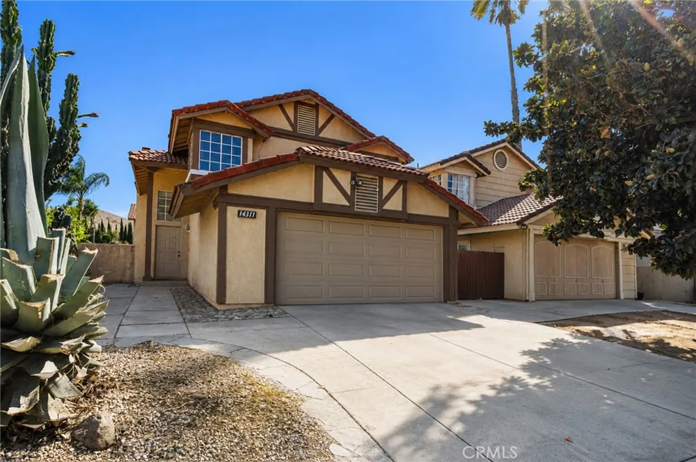 14311 Hillcrest Dr Fontana, CA 92337