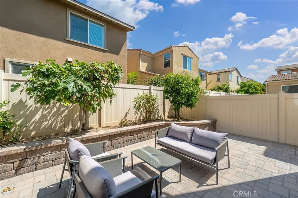 6956 La Rochelle Way Chino, CA 91710