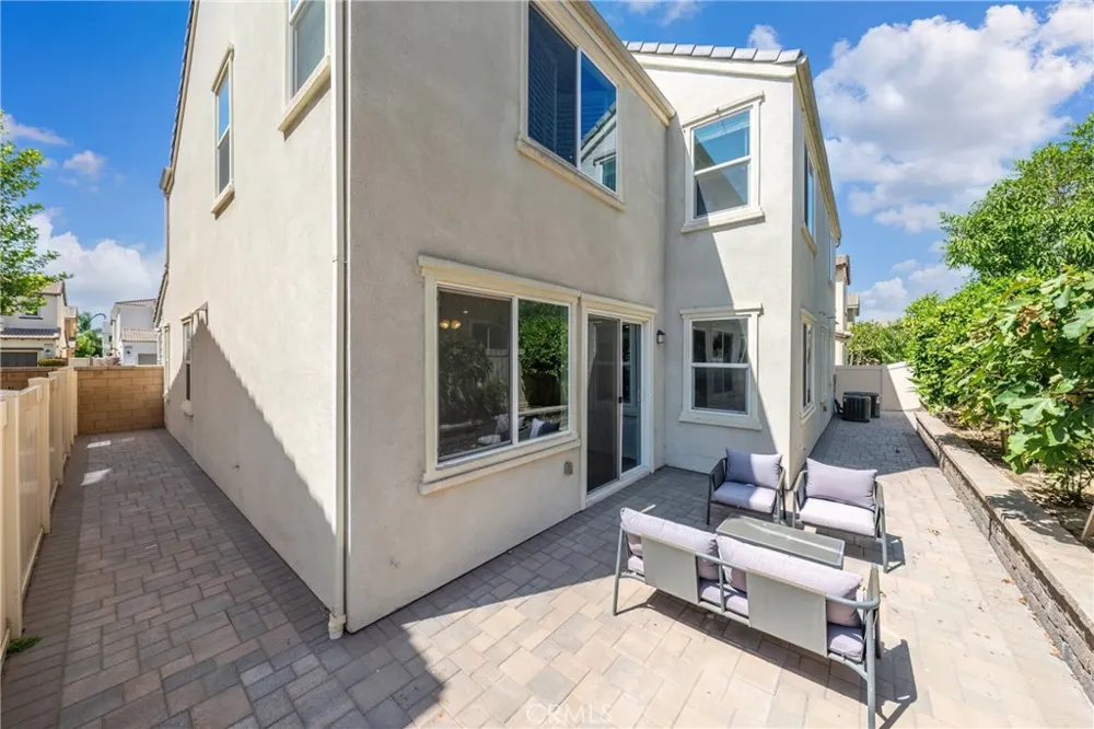 6956 La Rochelle Way Chino, CA 91710