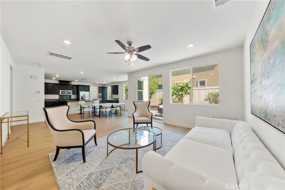 6956 La Rochelle Way Chino, CA 91710