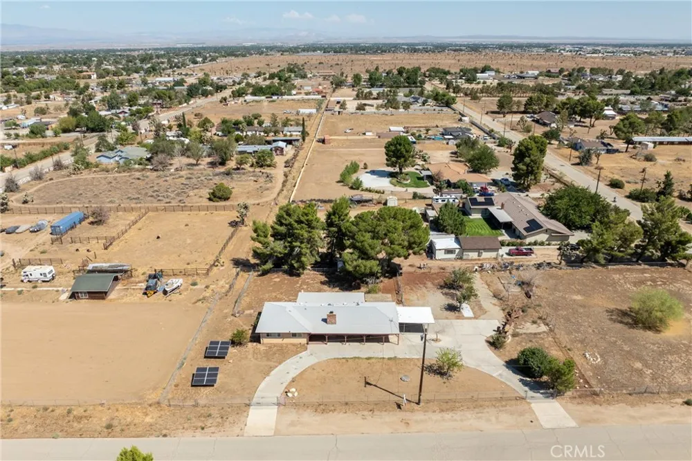 1729 W Avenue N-8 Palmdale, CA 93551