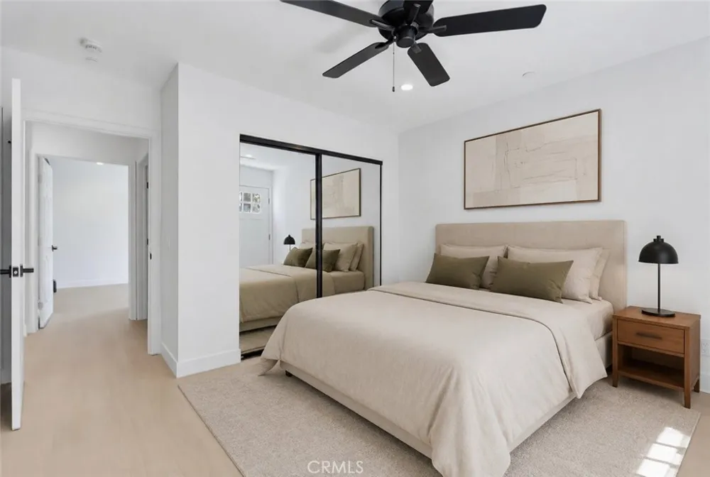 8738 Paso Robles Northridge, CA 91325