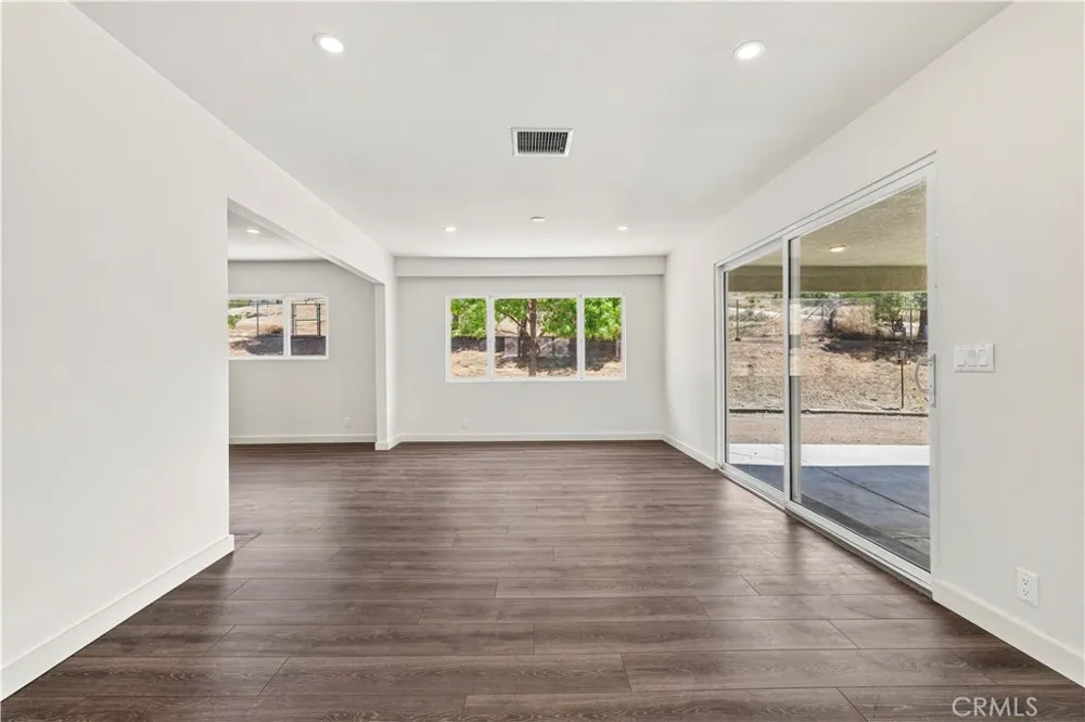 4545 Fairlane Street Acton, CA 93510