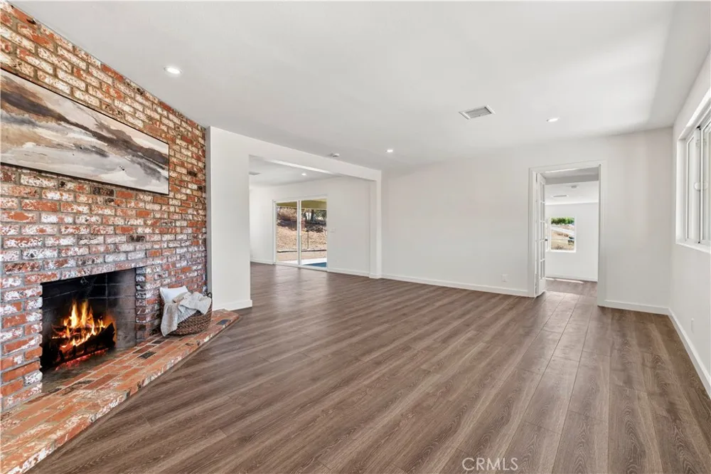 4545 Fairlane Street Acton, CA 93510