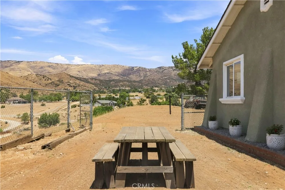4545 Fairlane Street Acton, CA 93510