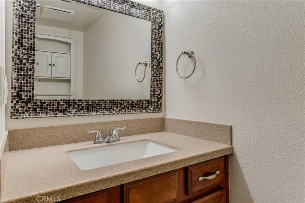 2212 Pine Paso Robles, CA 93446