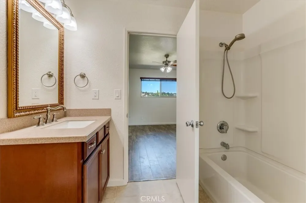 2212 Pine Paso Robles, CA 93446