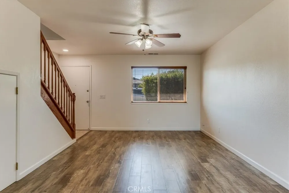 2212 Pine Paso Robles, CA 93446