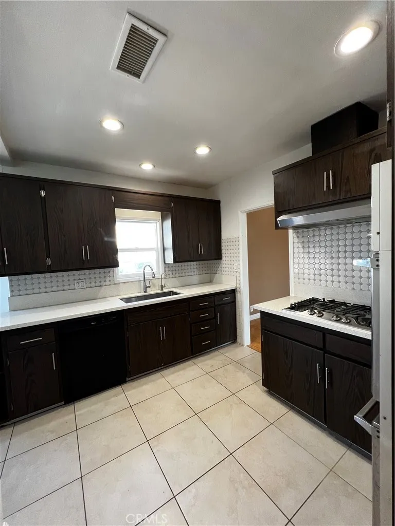 22443 Meyler Street Torrance, CA 90502