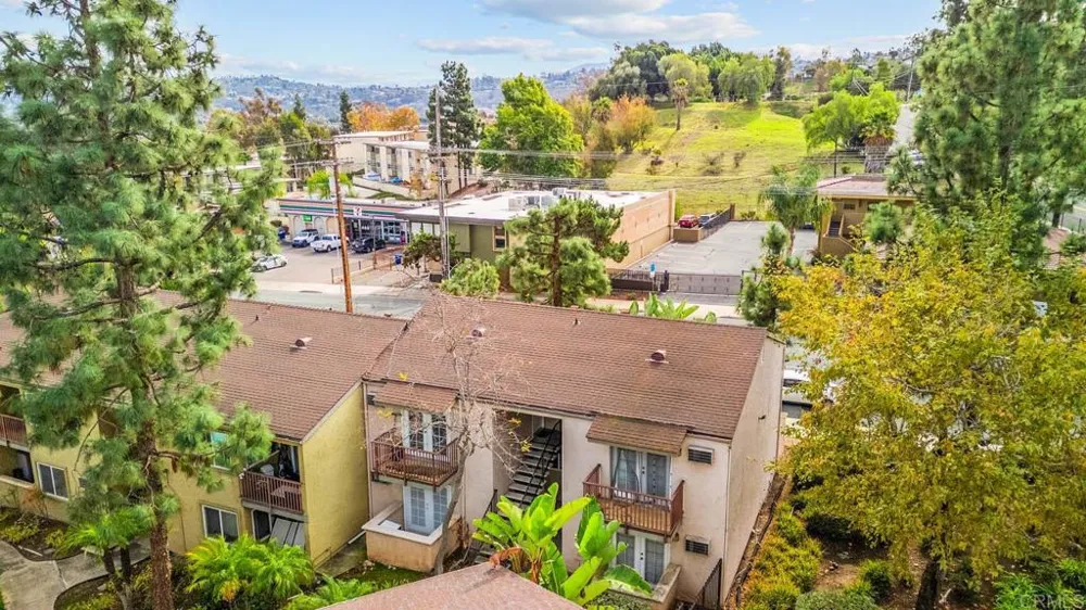 1280 W Main Street #15 El Cajon, CA 92020