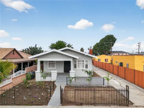 1043 W 95th Street