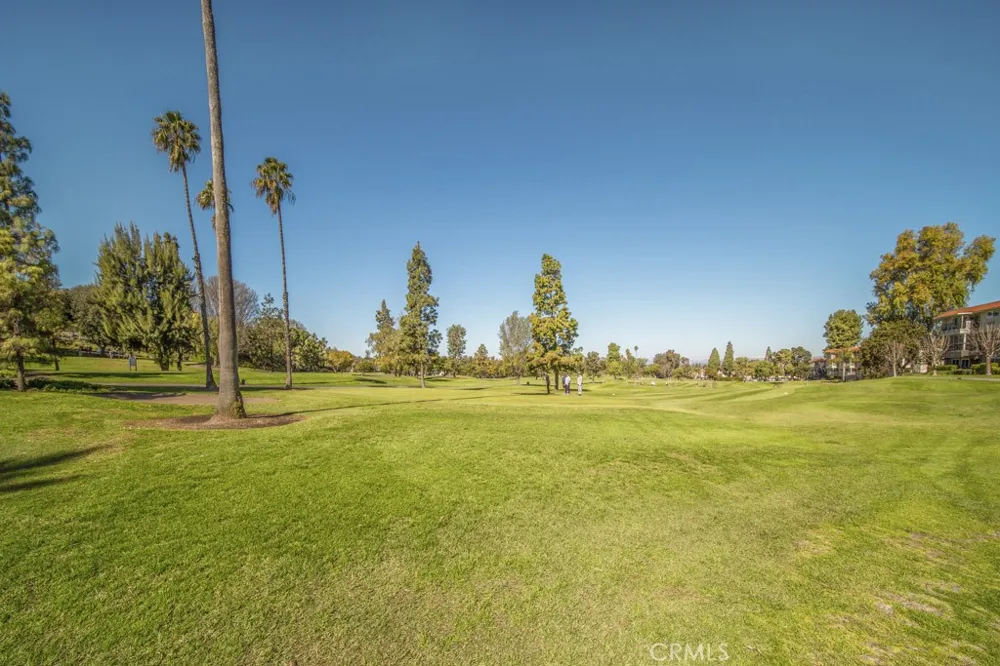 2391 VIA MARIPOAS #2G Laguna Woods, CA 92637
