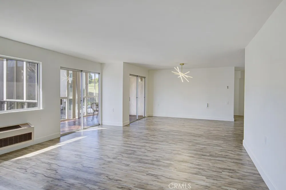 2391 VIA MARIPOAS #2G Laguna Woods, CA 92637