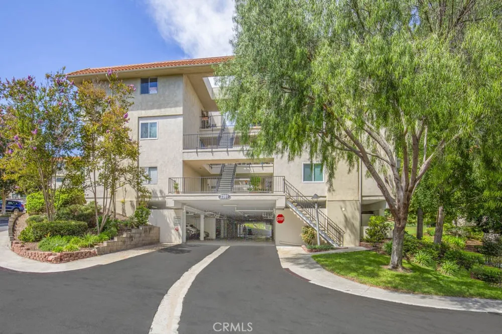 2391 VIA MARIPOAS #2G Laguna Woods, CA 92637