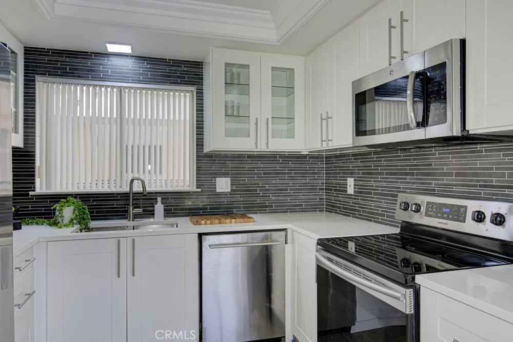 2391 VIA MARIPOAS #2G Laguna Woods, CA 92637