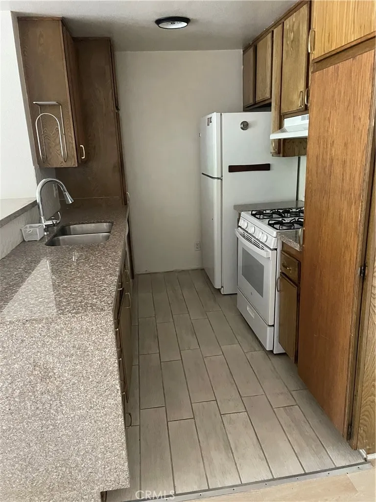12203 Magnolia #102 Valley Village, CA 91607