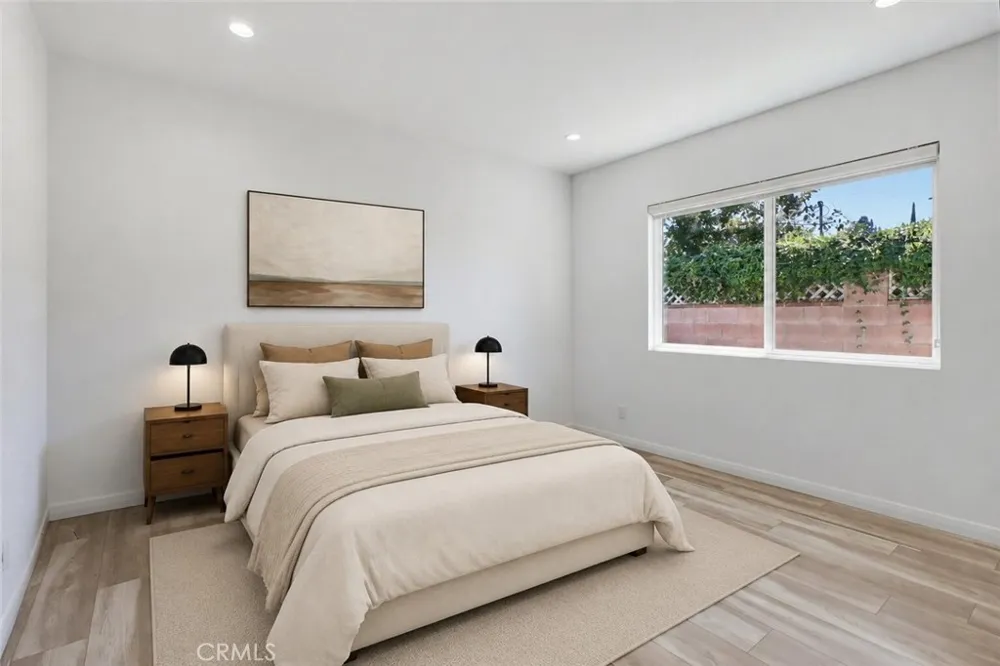 8740 Paso Robles Northridge, CA 91325