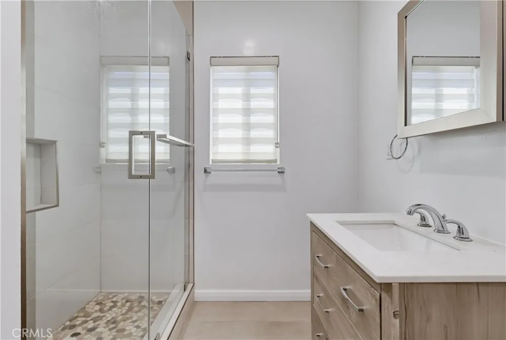 8740 Paso Robles Northridge, CA 91325