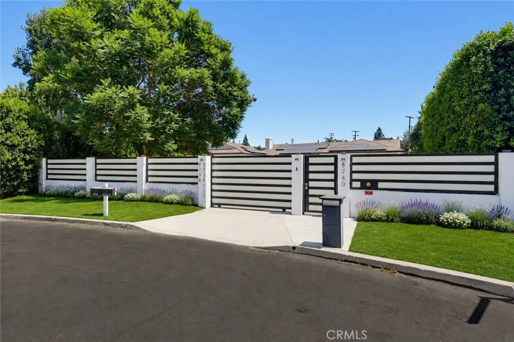8740 Paso Robles Northridge, CA 91325
