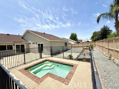 2382 Carlsbad Hemet, CA 92545