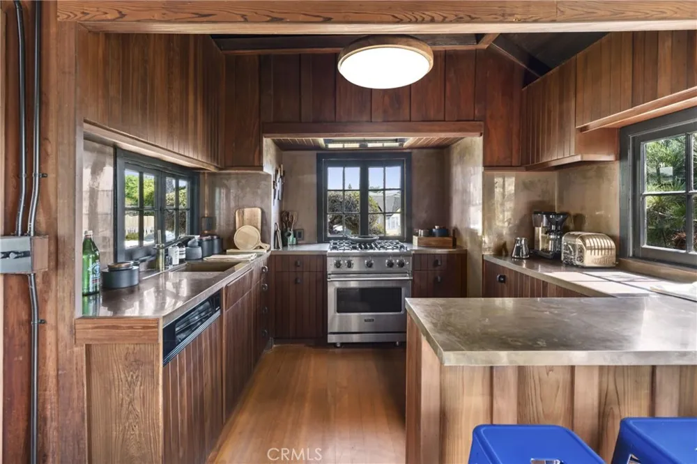 310 Hawthorne Road Laguna Beach, CA 92651