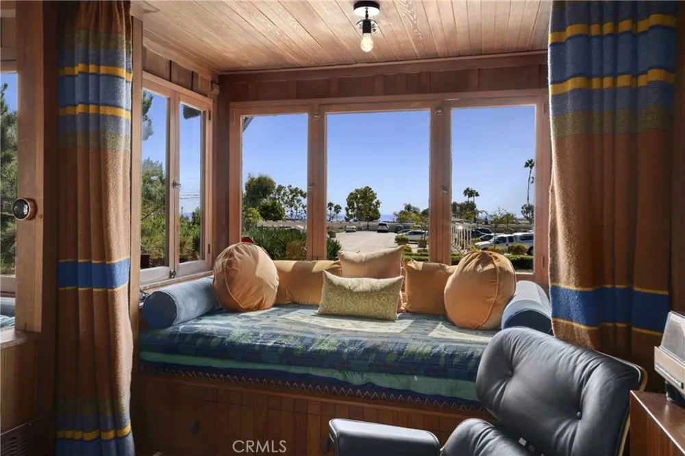 310 Hawthorne Road Laguna Beach, CA 92651