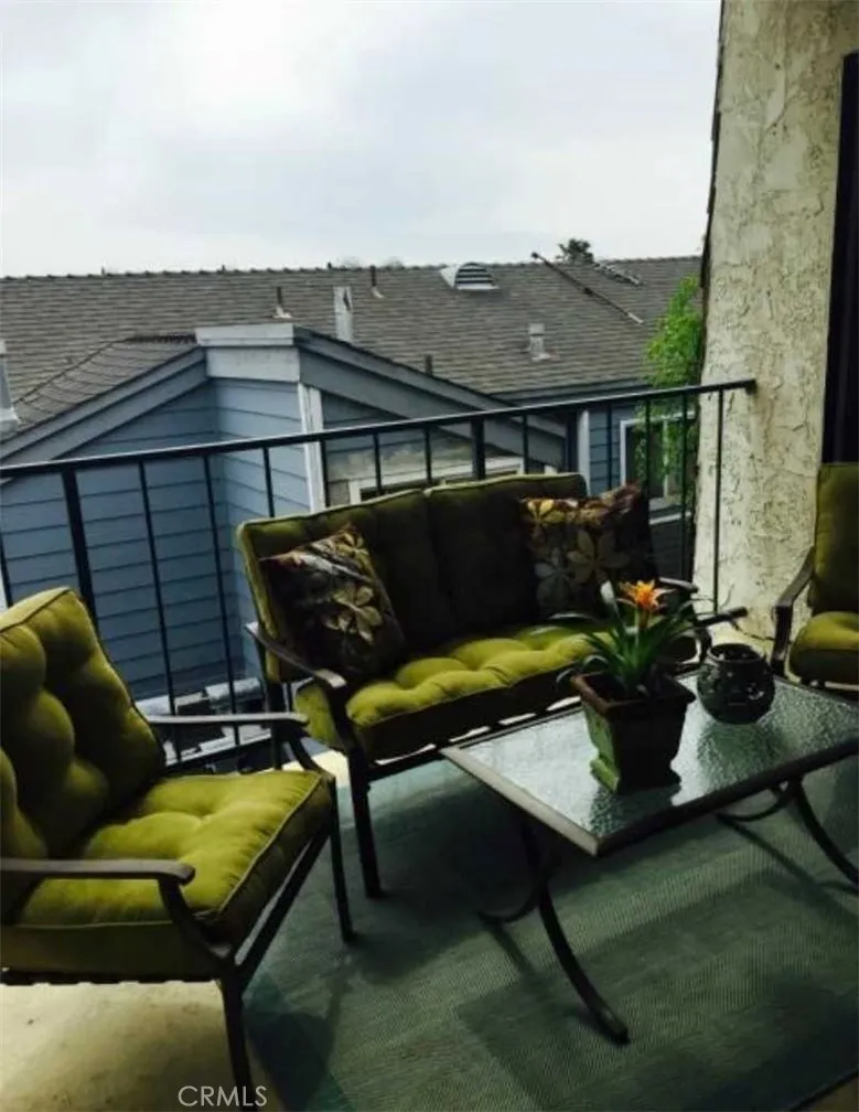 356 Virginia Street #304 El Segundo, CA 90245