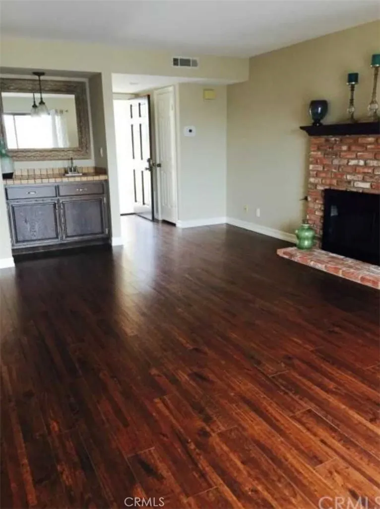 356 Virginia Street #304 El Segundo, CA 90245
