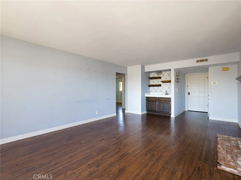 356 Virginia Street #304 El Segundo, CA 90245