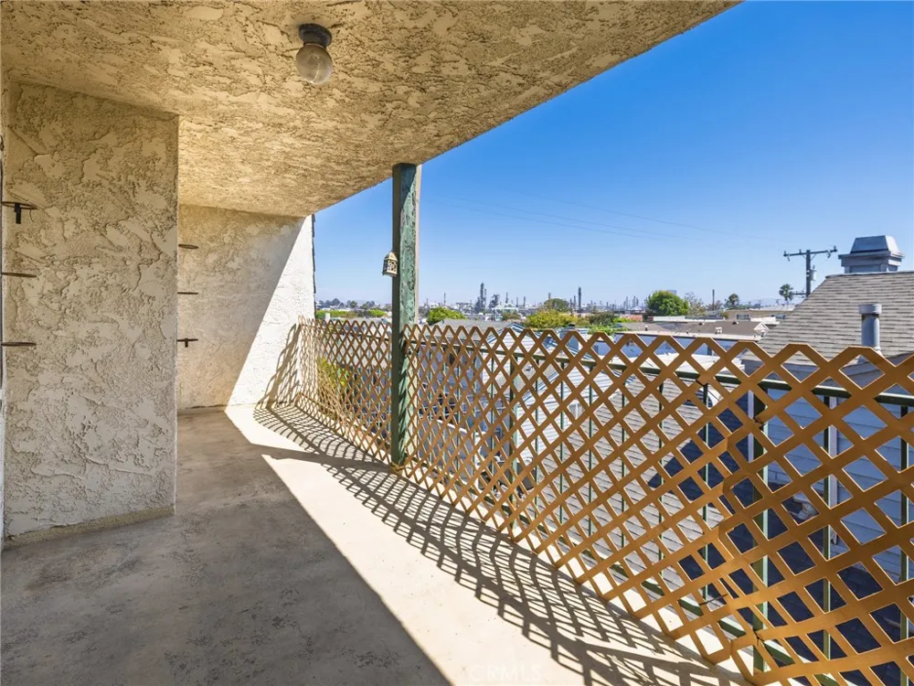 356 Virginia Street #304 El Segundo, CA 90245