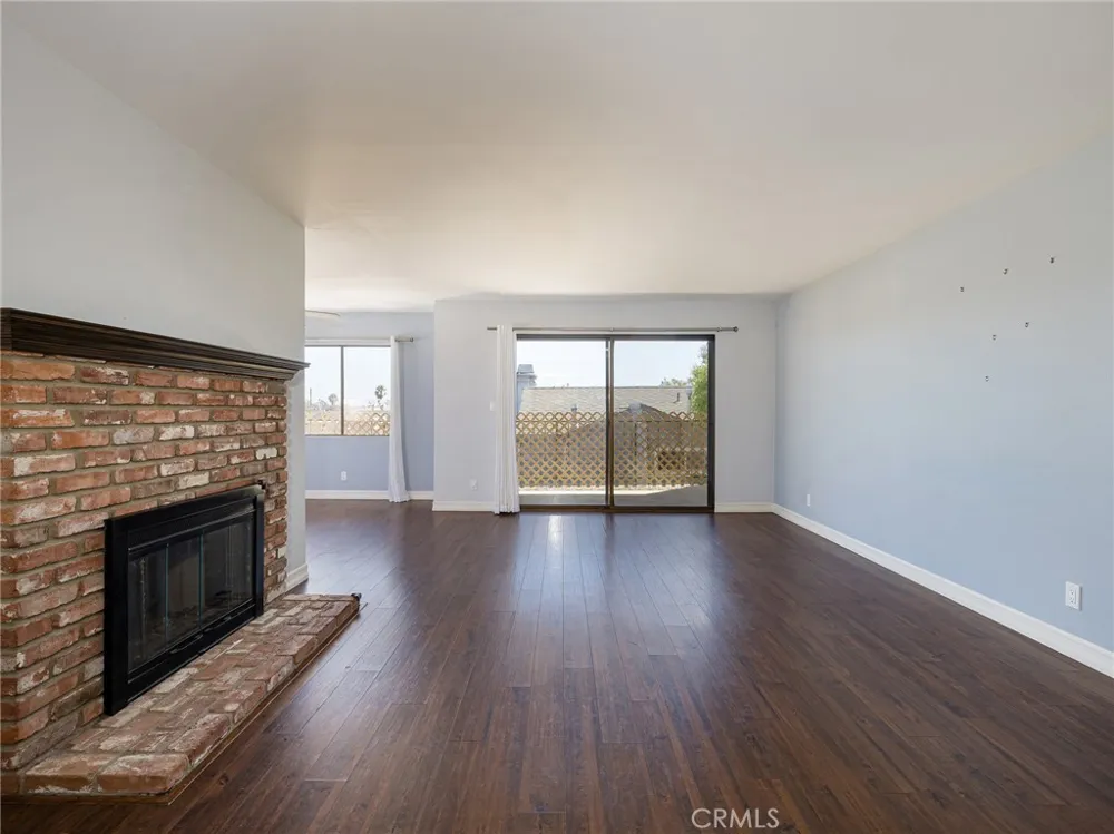 356 Virginia Street #304 El Segundo, CA 90245