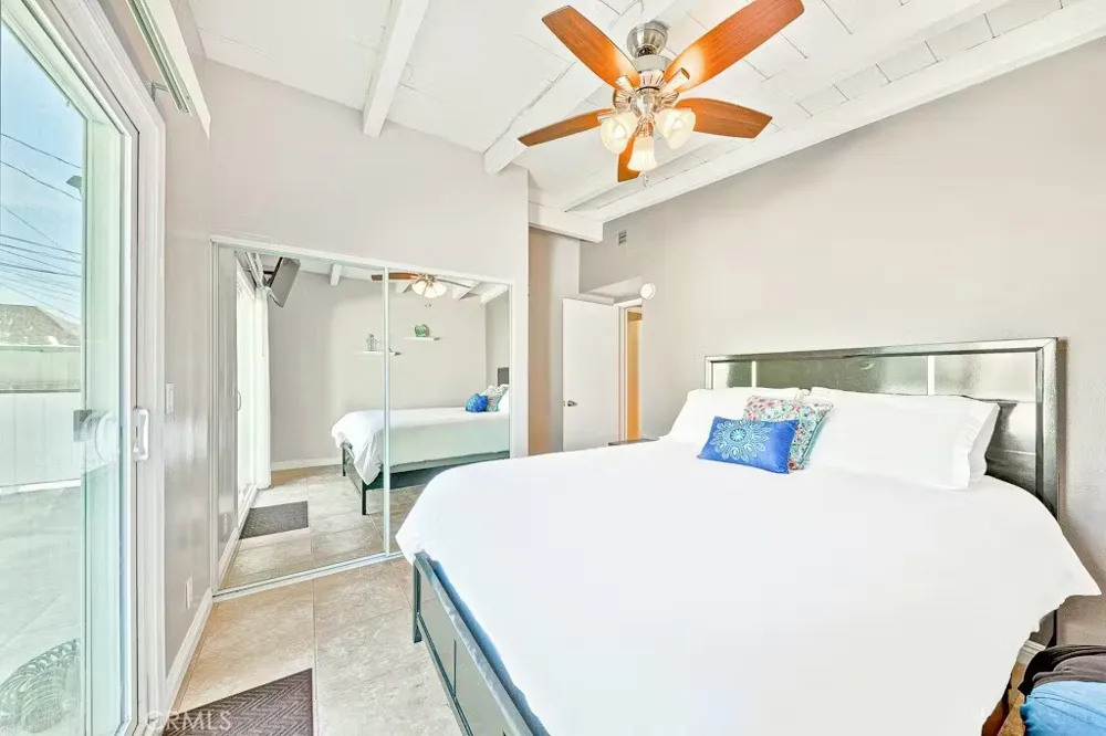125 46th Street #B Newport Beach, CA 92663