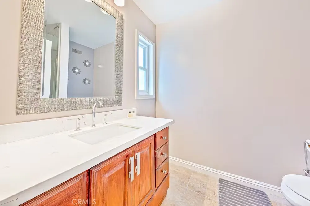 125 46th Street #B Newport Beach, CA 92663