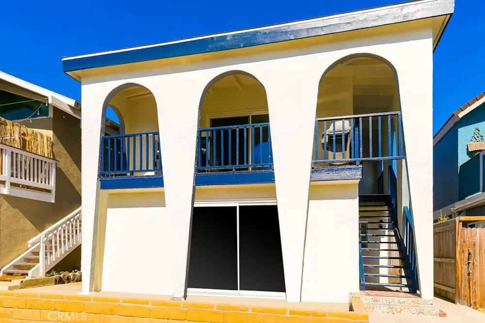 125 46th Street #B Newport Beach, CA 92663