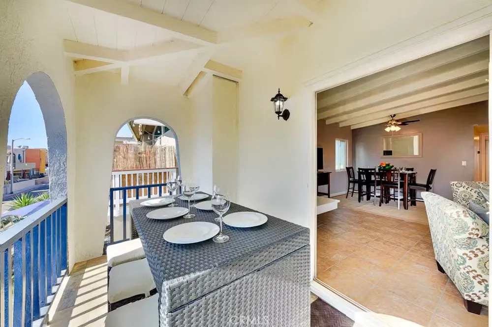 125 46th Street #B Newport Beach, CA 92663