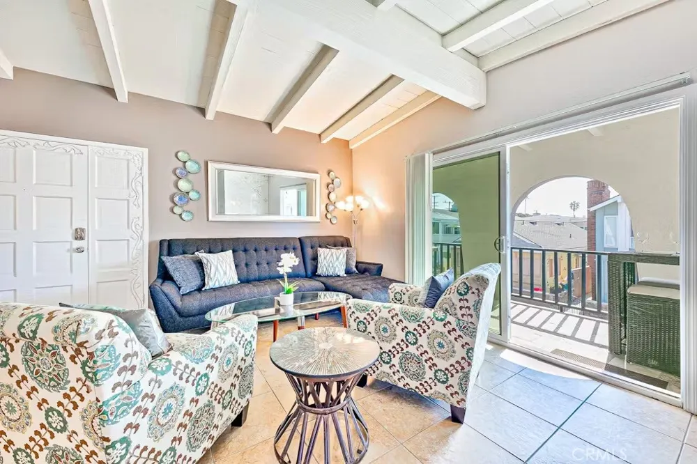 125 46th Street #B Newport Beach, CA 92663