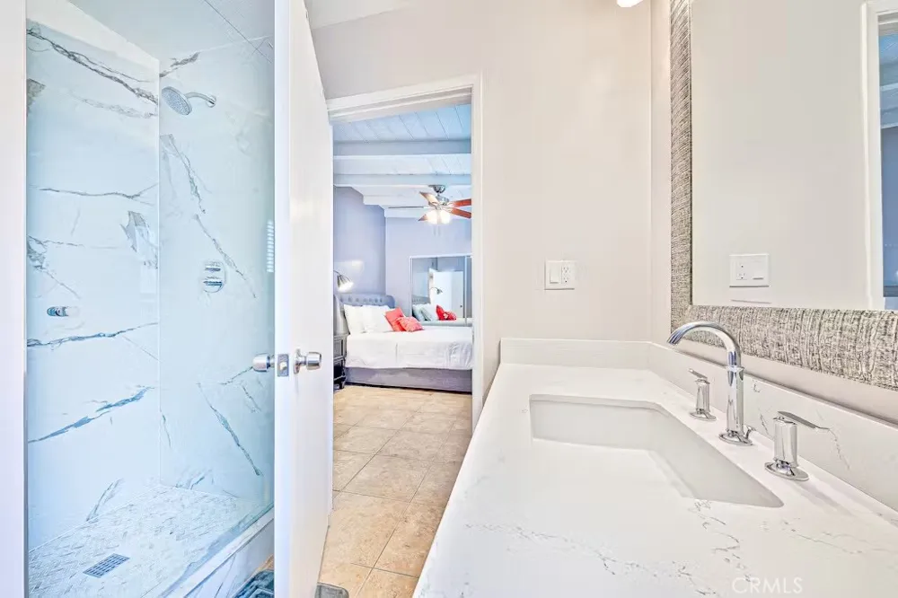 125 46th Street #B Newport Beach, CA 92663