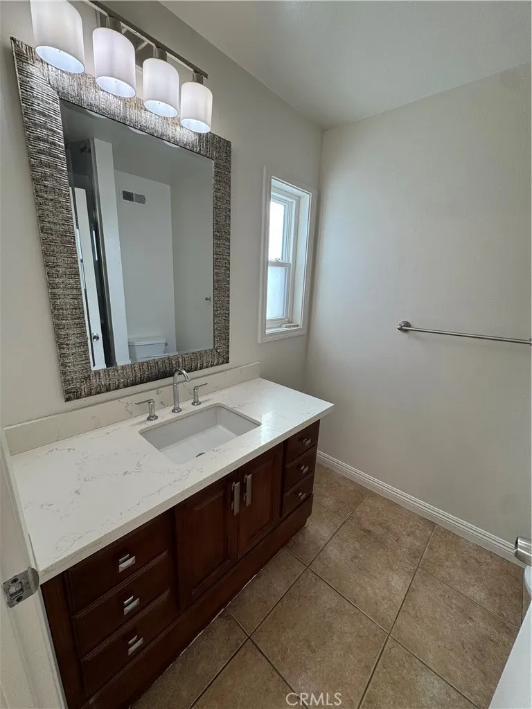 125 46th Street #B Newport Beach, CA 92663