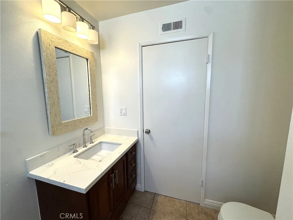 125 46th Street #B Newport Beach, CA 92663