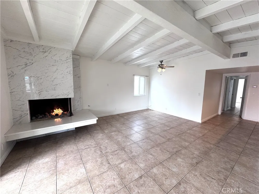 125 46th Street #B Newport Beach, CA 92663