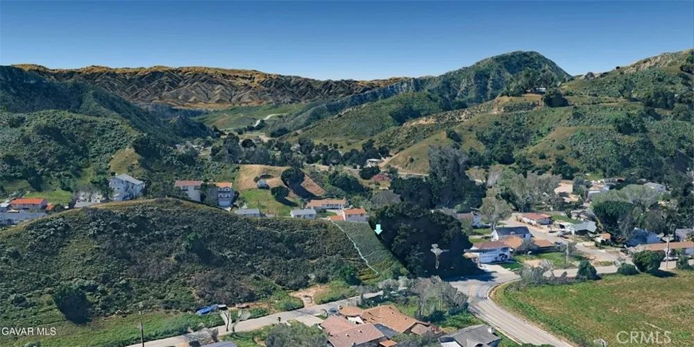 Hunstock St Val Verde, CA 91384