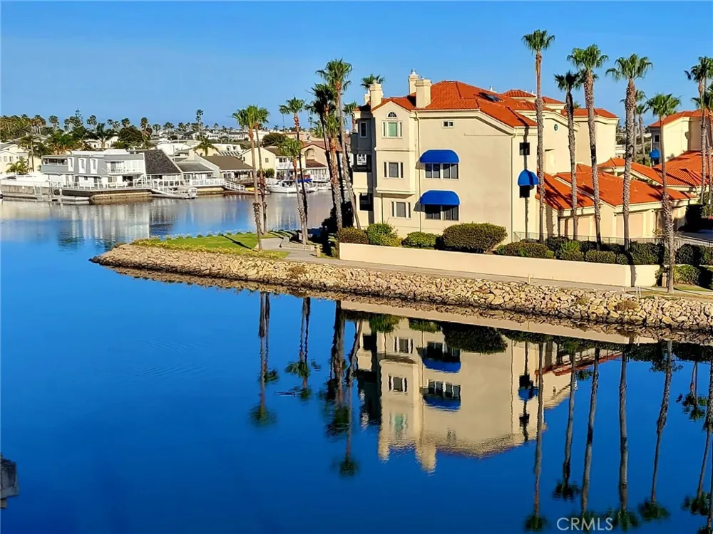 4235 Harbour Island Oxnard, CA 93035