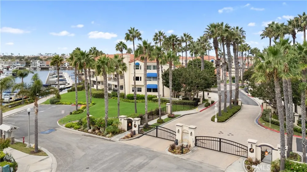 4235 Harbour Island Oxnard, CA 93035