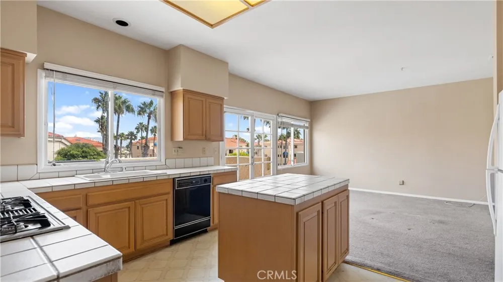 4235 Harbour Island Oxnard, CA 93035