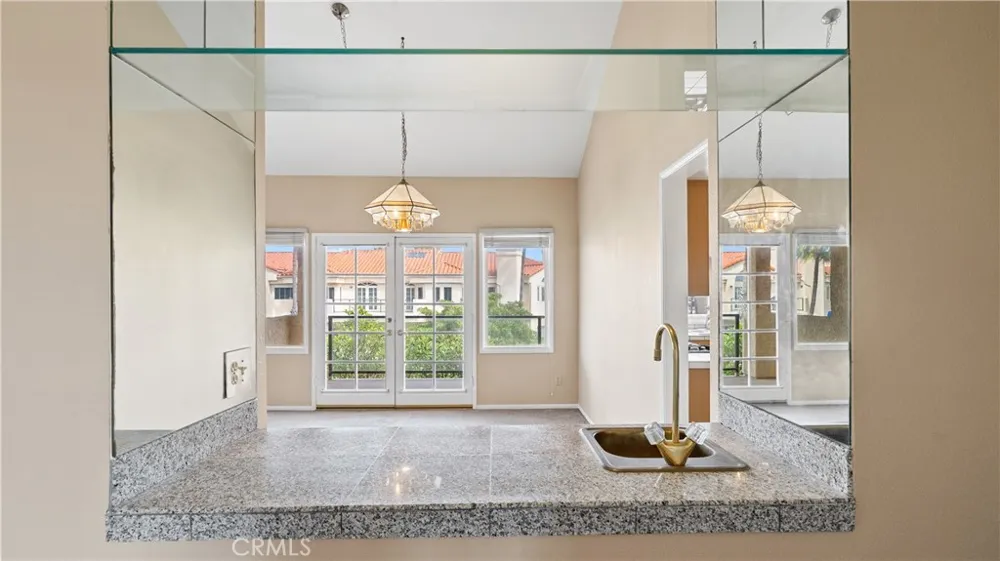 4235 Harbour Island Oxnard, CA 93035
